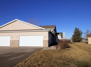 4749 44th St S, Fargo, ND