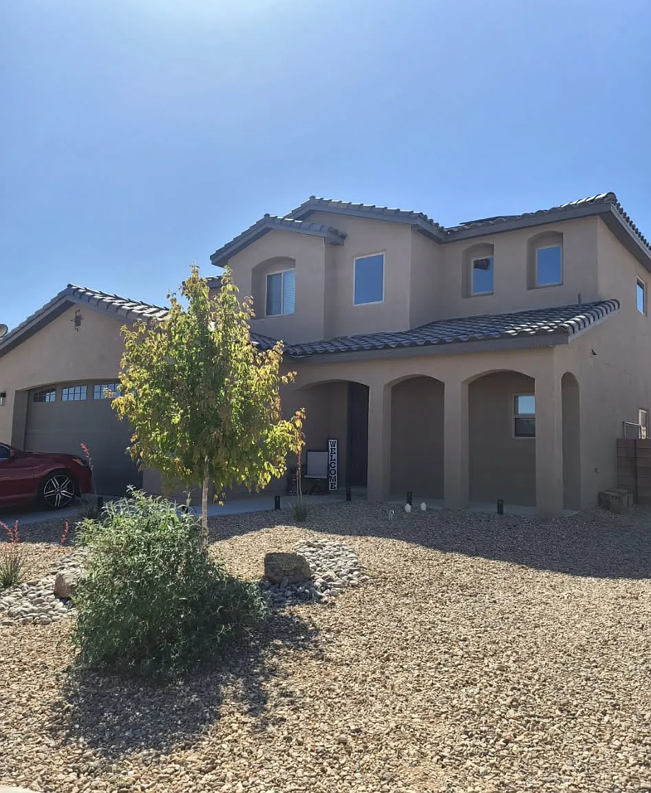 3 bed, 2.5 bath, 2610 sqft, $2,600 — Photo 1