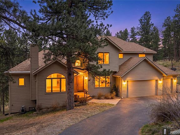 2nd image of 302 Cottonwood Drive
