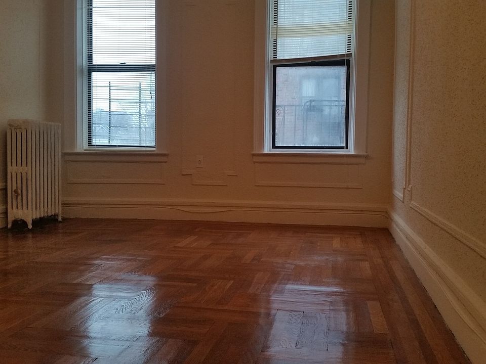 1st image of 4053 Carpenter Ave APT 2E