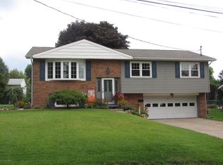 21 Terrace Dr, West Wyoming, PA 18644