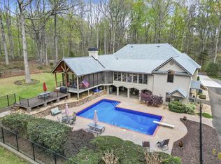 25 Stone Creek Trl, Alpharetta, GA 30004