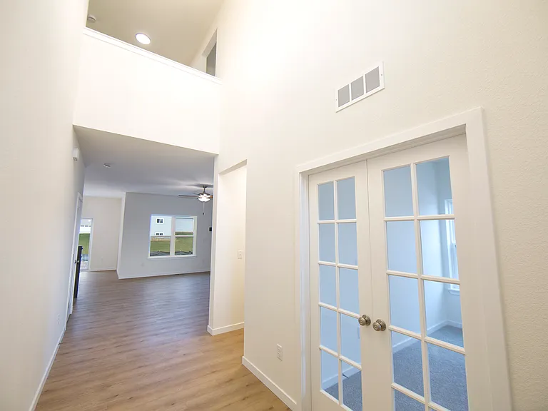 2009 Savannah Dr — Photo 6