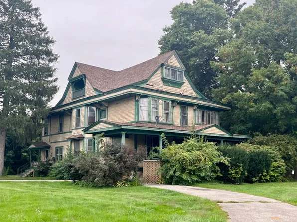 1303 Michigan Ave, La Porte, IN 46350
