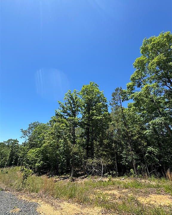 1st image of 37 Mountain Bluff Trail
