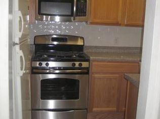 208 Centre Ave APT 4H, New Rochelle, NY 10805