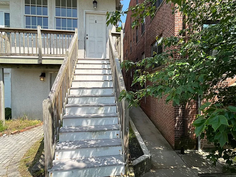 436 Prospect St — Photo 8