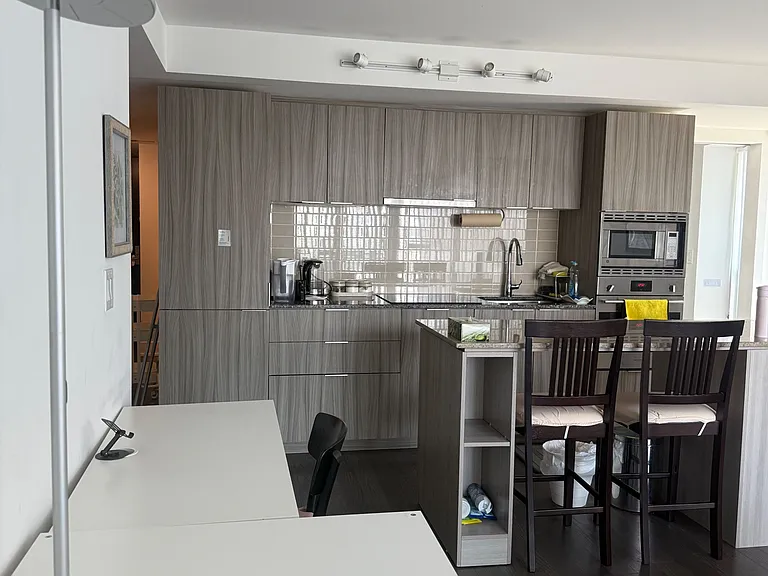 955 Bay St #1307 — Photo 5