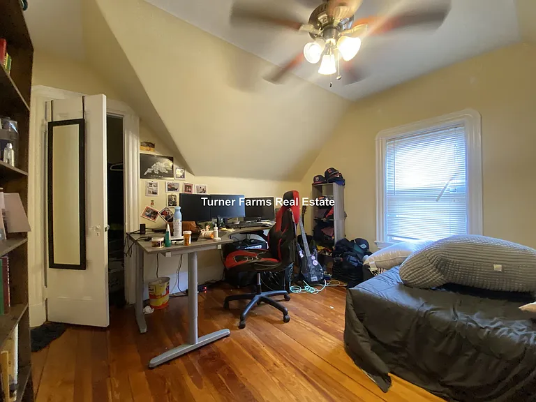 21 Chandler St #33 — Photo 3