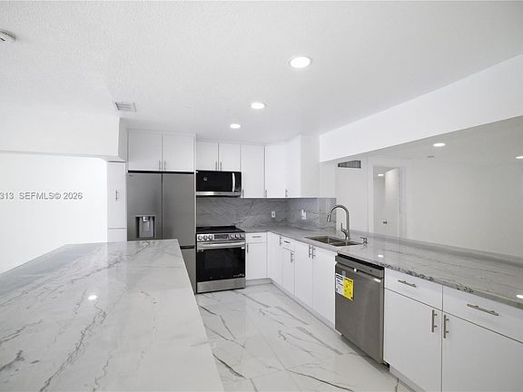 5th image of 7051 SW 29th St