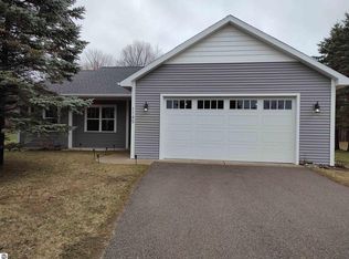 1145 S Ridge Ct, Traverse City, MI 49696