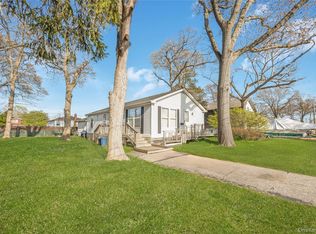 320 S Fulton Avenue, Lindenhurst, NY 11757