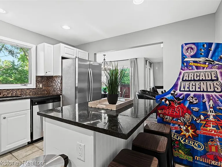 400 La Plaza Ct — Photo 21