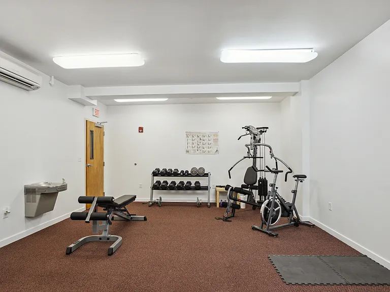 397 Boston Post Road Apartments — Photo 9