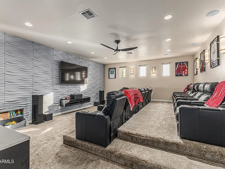 5821 E Cactus Rd — Photo 15