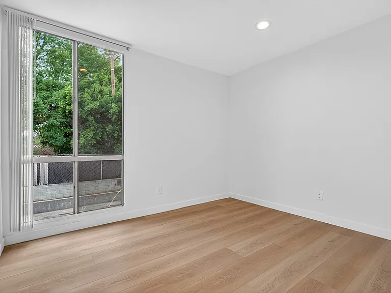 8601 International Ave #119 — Photo 31
