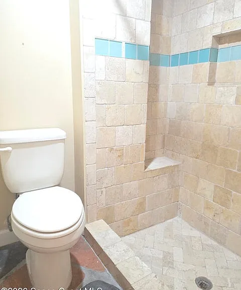 1145 N Shannon Ave #33 — Photo 8