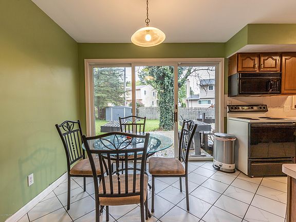 4th image of 3519 Christine Dr