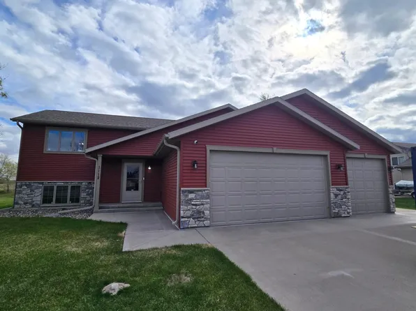 1112 3rd St SW, Rice, MN 56367
