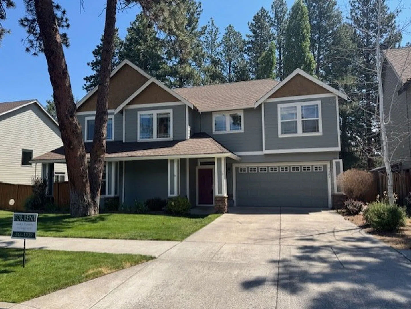 Move in Special $500 off first months rent / Large home SW Bend — Photo 1