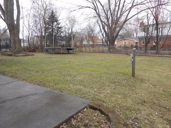 4th image of 6546 Van Buren St