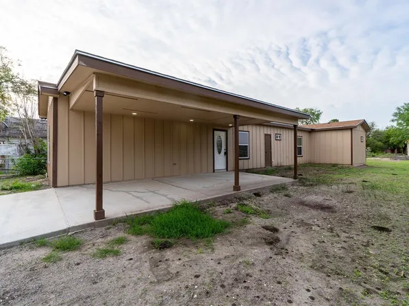 404 Dewey Ave, Alice, TX 78332