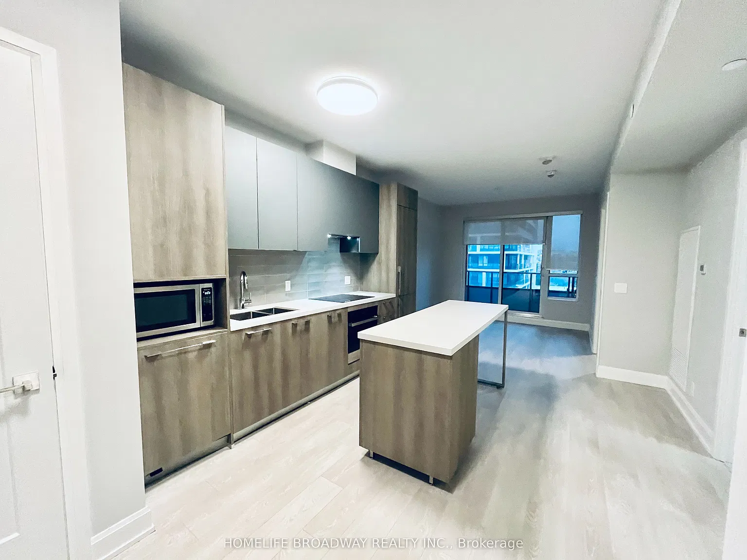 2 bed, $2,500 — Photo 2