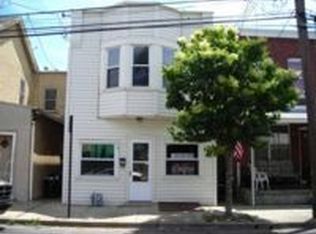 25 W 3rd St, Marcus Hook, PA 19061