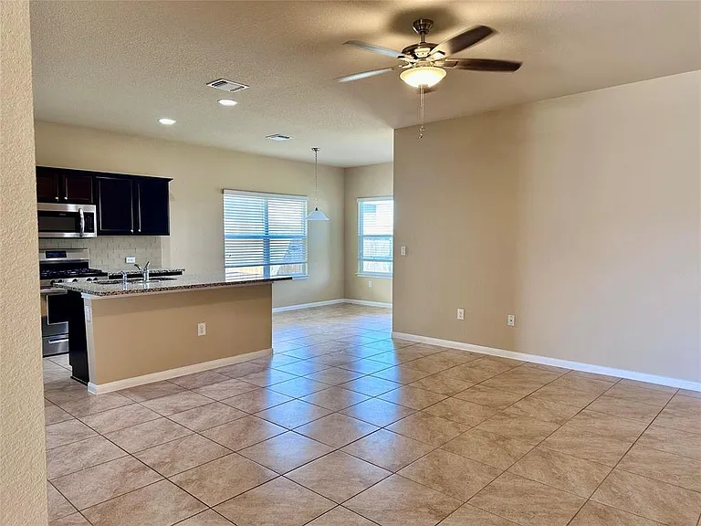 10211 Fulton Ave — Photo 1
