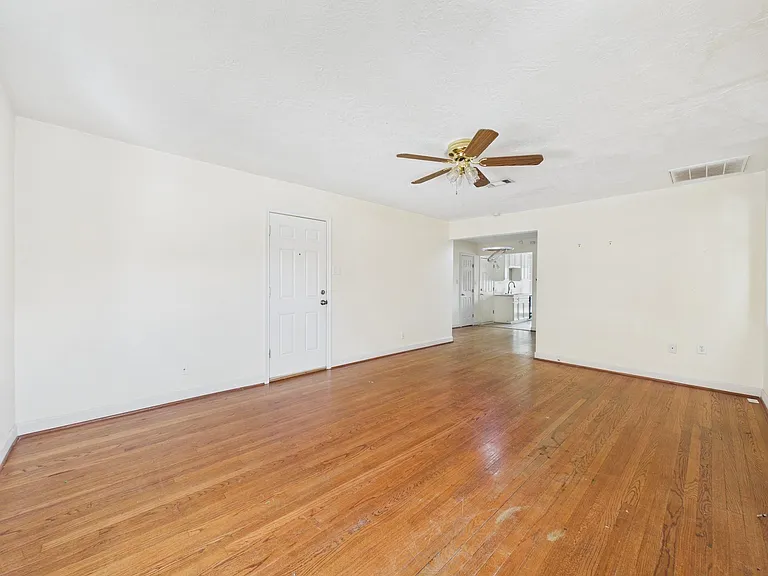 5110 Academy St #4 — Photo 6