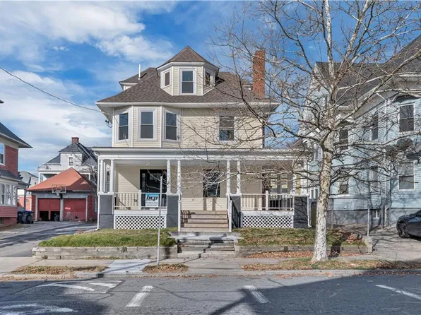 97 Lenox Ave, Providence, RI 02907