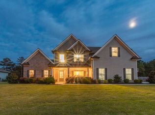 1248 Kristen Ln, Loganville, GA 30052