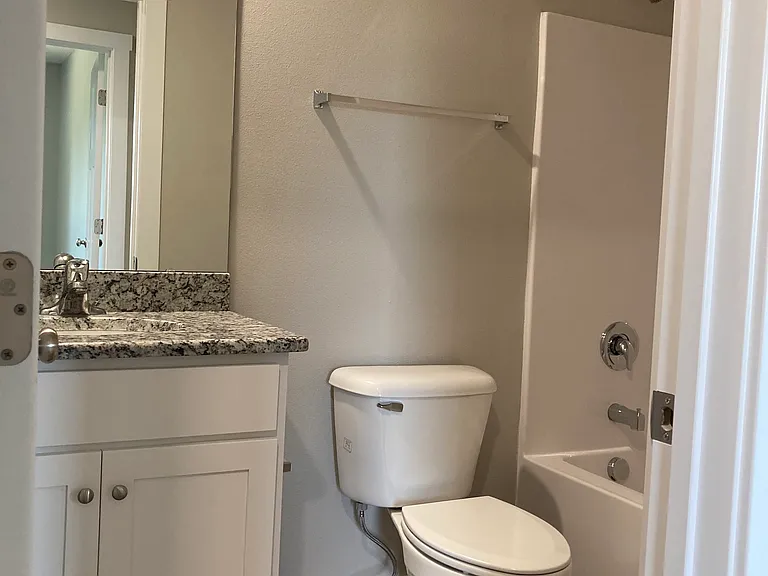 1003 S Rimes Ave — Photo 8