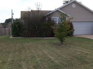 826 Timber Rdg, Nixa, MO 65714