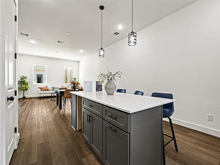 6530 Goldspier St — Photo 13