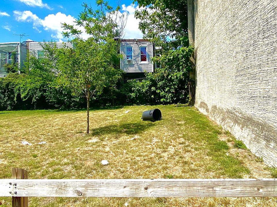 2nd image of 2104 E Orleans St