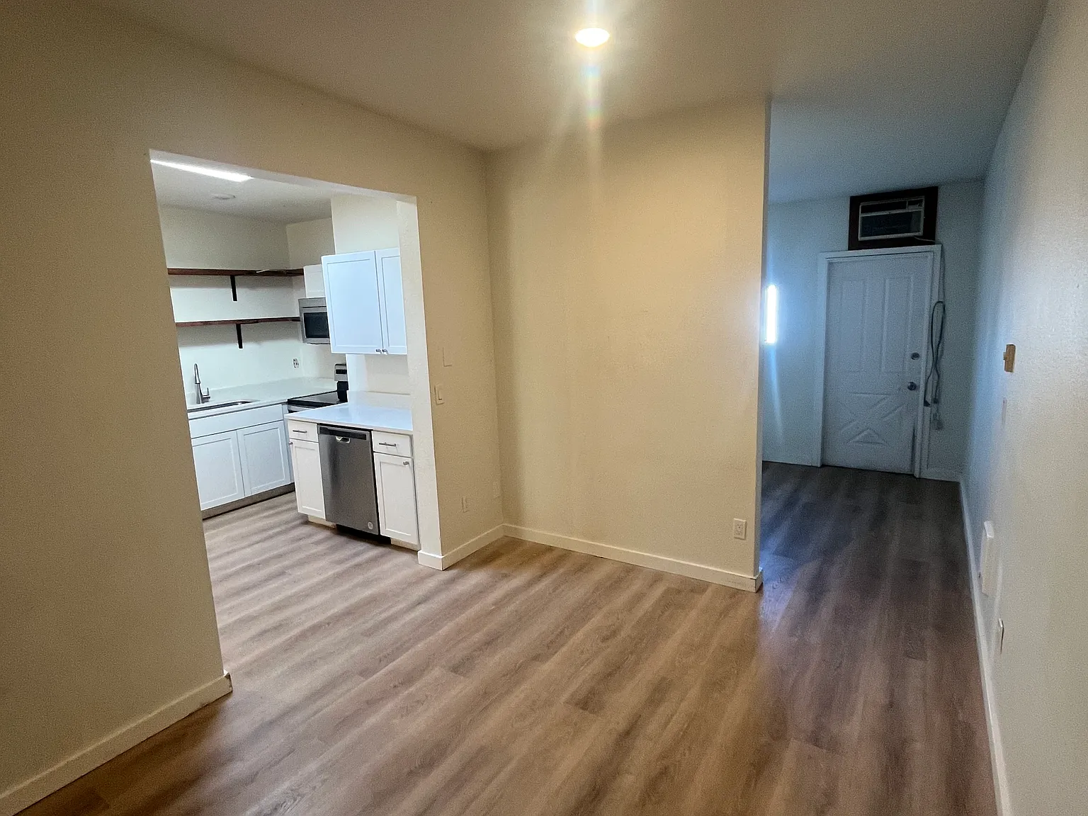 2 bed, $1,500 — Photo 2