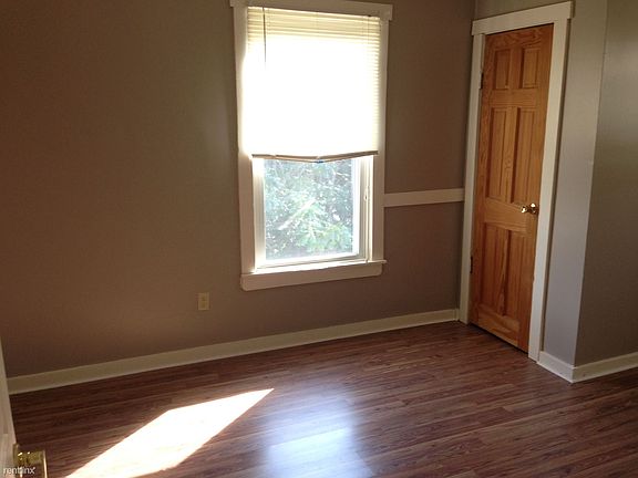 Bristol Ap 3W 2017 back bedoom 2