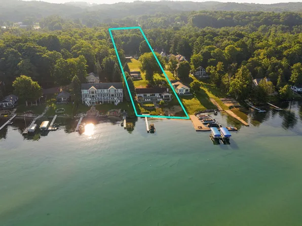 10870 Torch Light Ln, Central Lake, MI 49622