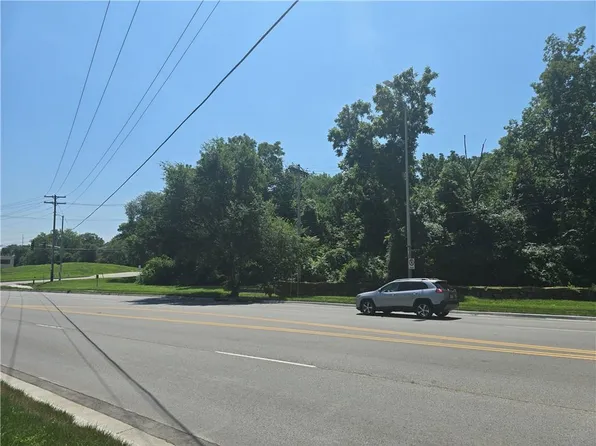 601 E 85th St, Kansas City, MO 64131