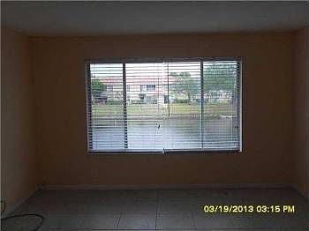 4th image of 9955 Twin Lakes Dr