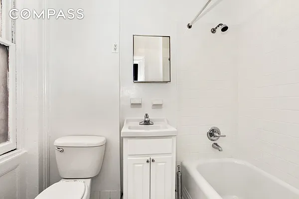 Rented by Compass | media 27