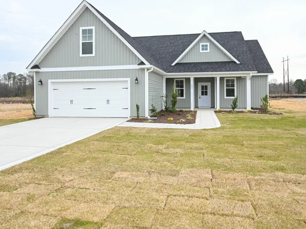 202 Johnson Ridge Way, Four Oaks, NC 27524