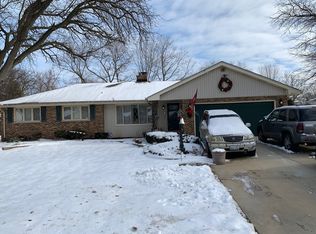 636 S Calumet Ave, Aurora, IL 60506