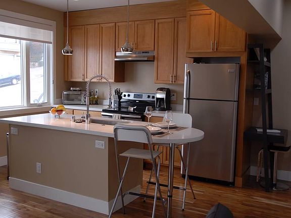 4th image of 524 Kansas St #1