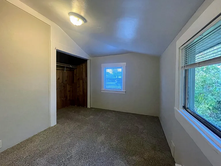 1016 E Columbia Ave — Photo 11