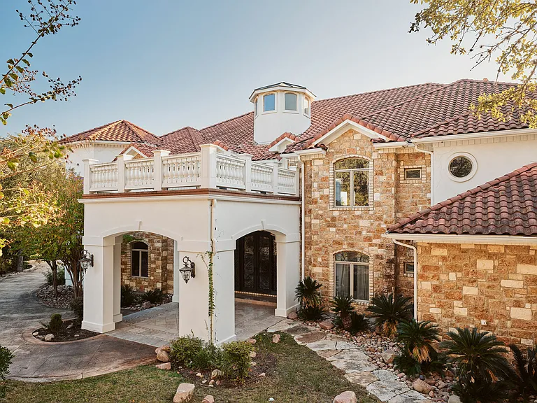 2705 Island Ledge Cv — Photo 32