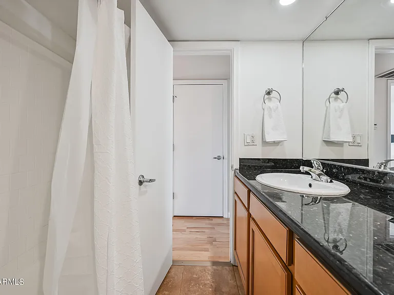 1702 W Tuckey Ln #230 — Photo 12
