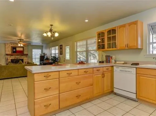 604 Jim Bowie Dr, Spicewood, TX 78669