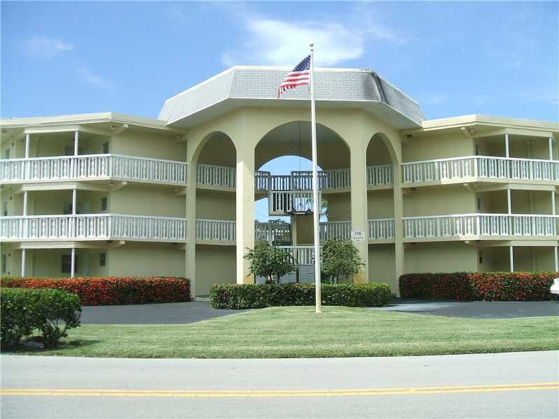 1st image of 1100 Ponce De Leon Cir